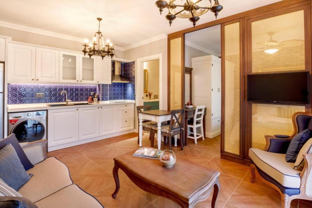 Petite Boutique Hotel Ildiri Bagian luar foto